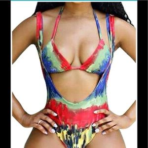 🔴 NWOT Colorful Bandaged Suspender Swimsuit!!
